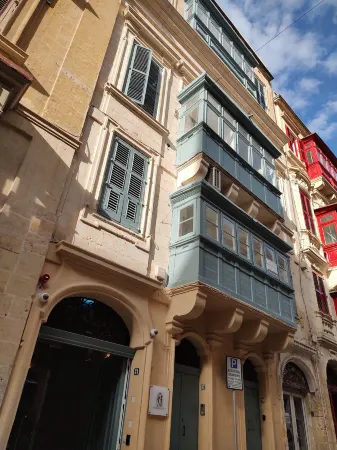 Mulberry Suites Отели рядом с достопримечательностью «Дворец Великого магистра»