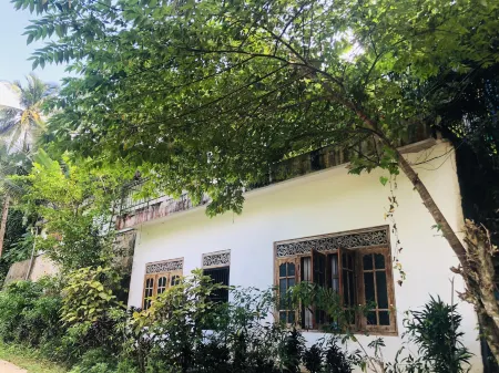 Thaaru Guest Отели рядом с достопримечательностью «NIBM Matara Branch»