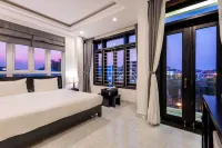 Flamingo Villa with Spacious Rooms & Large Pool - Near Hoi An Old Town 200m