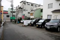 Shinnishiki Hotel - parking