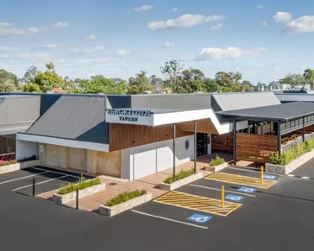 Blacktown Tavern Hotels in Blacktown