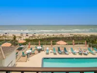 Crystal Coast Oceanfront Hotel - Beach