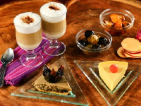 Villa Maya Hotels in Flores