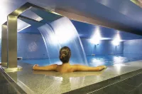 Riviera Hotel - Bãi biển