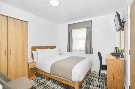 Best Western Greater London Hotel Отели в г. Редбридж