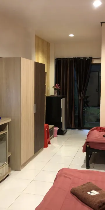 ห้องทวินหนึ่งห้องนอน