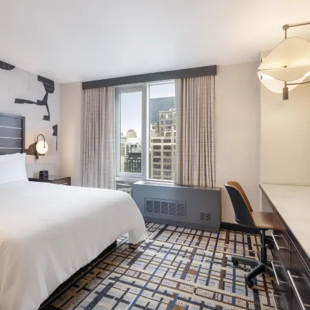 Hilton New York Fashion District Отели рядом с достопримечательностью «Парк «Хай-Лайн»»