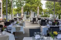 Villa Ammende Restaurant and Hotel - breakfast