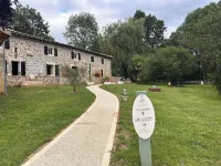 Domaine de Brise Bois - Chambres & Gîtes Hotels in Massignac
