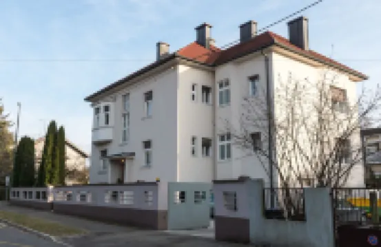 維拉特斯洛娃民宿