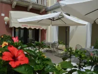 Hotel le Boulevard Hotels near Murano Island