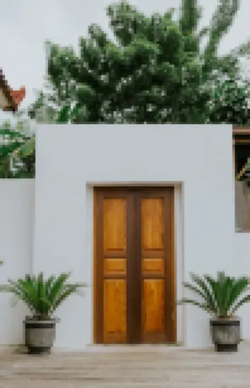 Lanussa Hill Villa Hotels near Jungut Batu