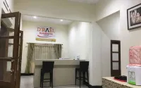 D Rael Guest House Syariah Hotels in Kepanjen