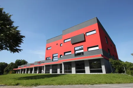 VitaLounge Sports & Spa Hotel Отели рядом с достопримечательностью «Kongressaal Jehovas Zeugen»