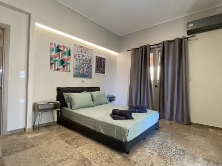 Kalamata Garden Haven - Escape Amidst Greenery