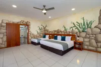 Plaza Luna Suites