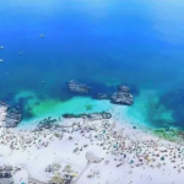 阿奎拉達羅西亞小屋