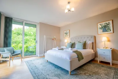 Host & Stay - Hilltop House Hotels in 