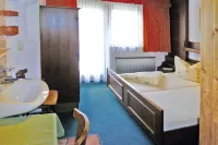 Country House in Zillertal Near Spieljochbahn - 2-Star