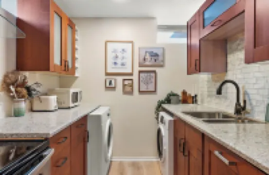 St. Paul Speakeasy - King Bed