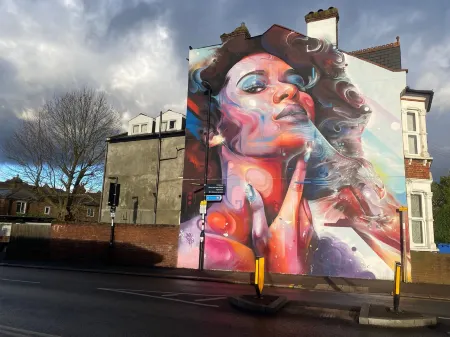 Croydon Victorian 1-Bed Penthouse Sleeps 2 Отели рядом со станцией Thornton Heath Railway Station