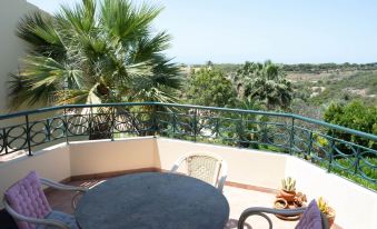 49 Presa da Moura - Superbly 2 Bed Townhouse