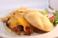 Holiday Inn VALDOSTA CONFERENCE CENTER by IHG - breakfast