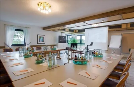 Landgasthaus Hotel Maien Отели в г. Штайнен