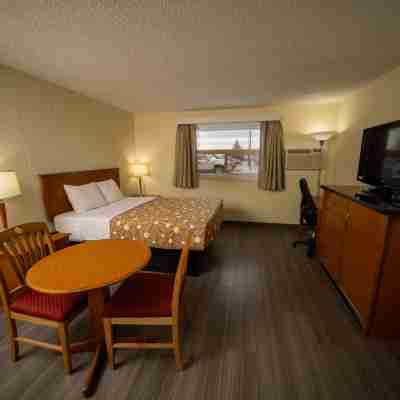 Northern Lights Inn Rooms