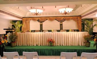 Hotel Gnanam