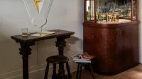 La Playa Hotel - bar