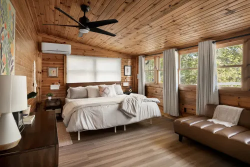 Riverside - Grill, Fire pit, Climbing Wall Retreat Hotels in Berkeley County