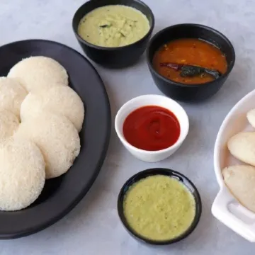 Vihani's Western Clouds by VOYE HOMES