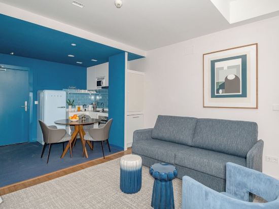 Home Art Apartments Salamanca