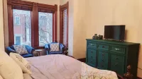 Charming historical apartment in the heart of down town art district of Ogden