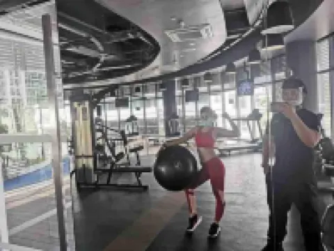 Cozy 1Br Cityview with Balcony and Near Airport