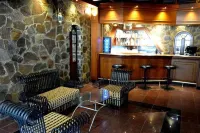 KYNROCK Airport Hotel - bar
