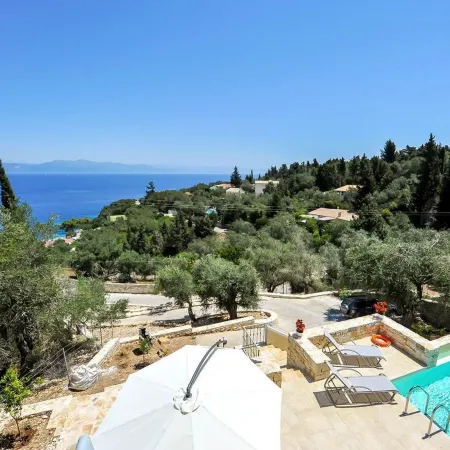 Apeiron II Villa - Sunny Modern Pool - Walk to Gaios