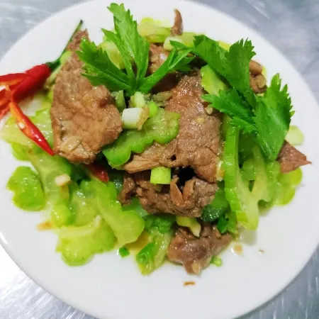 The Bok Serviced Apartments 1 - Managed by GoGo Phu Quoc Отели рядом с достопримечательностью «Van beach»