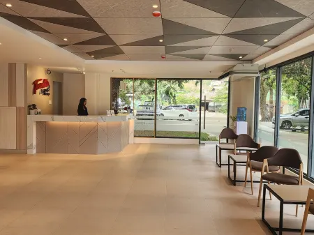 Travelite Express Hotel la Union