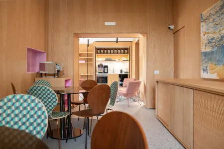 Lisetta Gardens Boutique