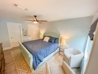 Condo w/ Pool 2BR Close to beach Free WiFi