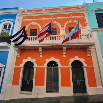 Trotamundos Hotels near National Gallery