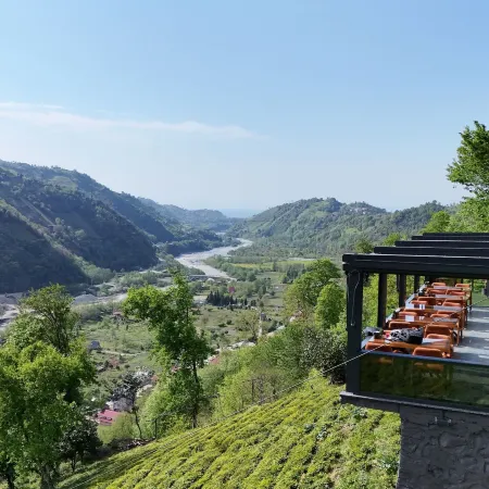 Pavri Suit Bungalov