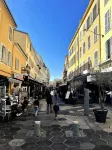 Stunning Apartment in the Gold Square of Nice!