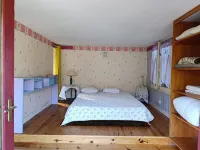 Charming, cheap apartment in picturesque Maures village