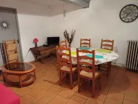 Ideal for a family of 5. Hotels in Saumane