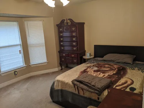 Private room in a great neighborhood