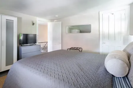 Unbeatable Downtown Mystic Location