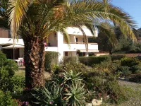 Charming air-conditioned apartment with sea view terrace